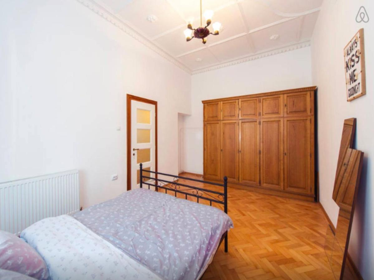 Love Nest Braşov Rom bilde